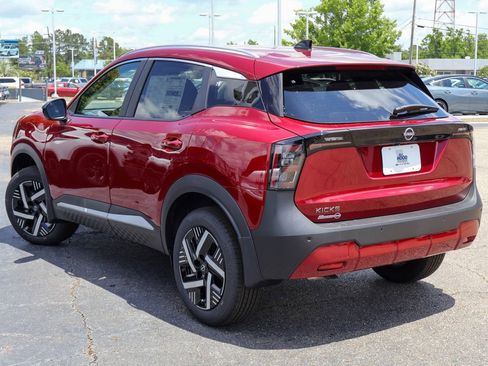 New 2026 Nissan Kicks SV FWD image 2