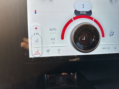 Used 2022 Ford Mustang Mach-E Premium AWD/4WD image 21