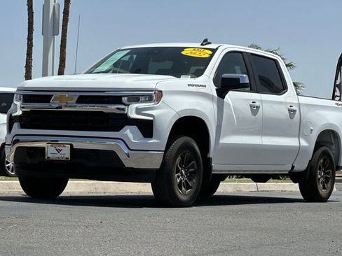 Used 2022 Chevrolet Silverado 1500 LT AWD/4WD image 11