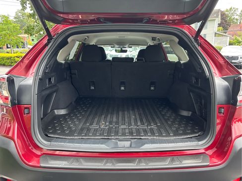 Used 2024 Subaru Outback Premium AWD/4WD image 28