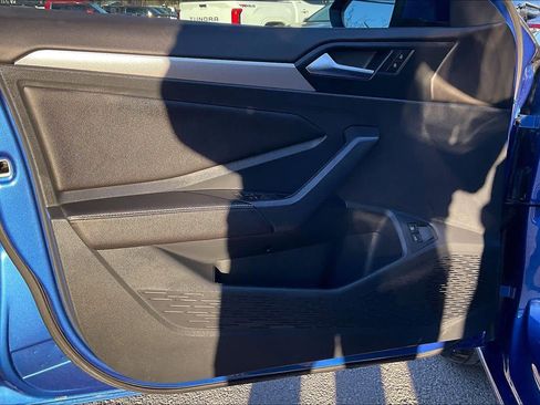 Used 2023 Volkswagen Jetta S image 19