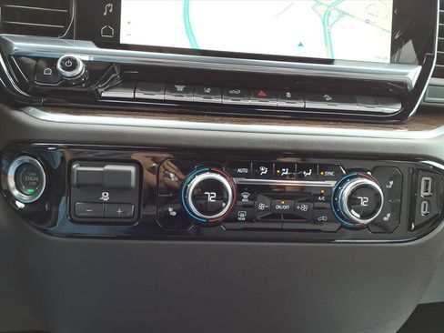 New 2026 GMC Sierra 2500 SLE w/ SLE Value Package; image 14