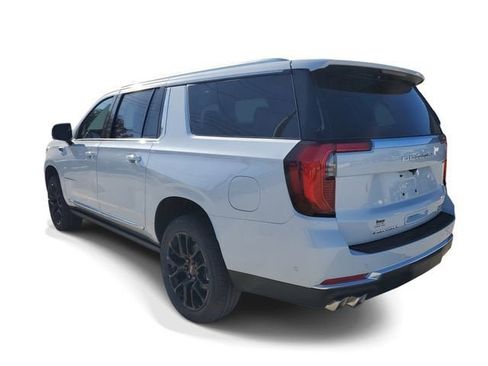 New 2026 GMC Yukon XL Denali w/ Sun & Power Step Package image 4