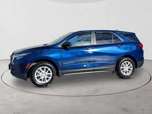 Certified 2022 Chevrolet Equinox LS w/ LS Convenience Package image 8