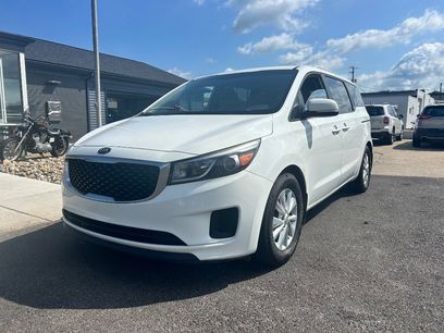 Used 2016 Kia Sedona LX w/ LX Convenience Package