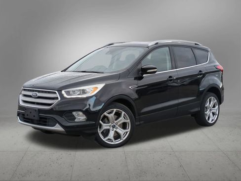 Used 2019 Ford Escape Titanium image 1