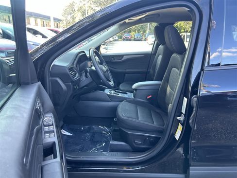 Used 2023 Ford Escape Active image 2