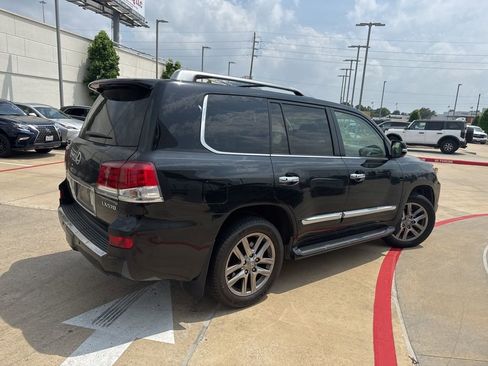 Used 2014 Lexus LX 570 4WD image 3