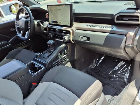 Used 2024 Toyota Tacoma TRD Off-Road AWD/4WD image 26