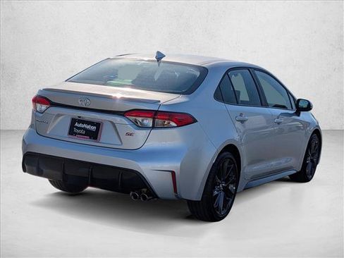 Used 2026 Toyota Corolla SE w/ SE Package FWD image 5