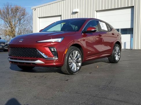 Used 2025 Buick Envista Avenir image 3