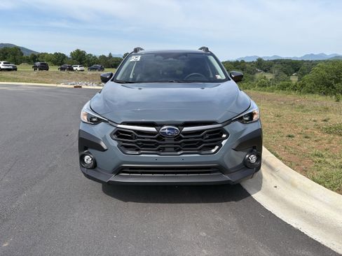 Used 2024 Subaru Crosstrek 2.0i Premium AWD/4WD image 2