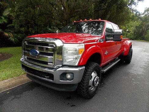 Used 2011 Ford F350 Lariat w/ Lariat Interior Pkg AWD/4WD image 3