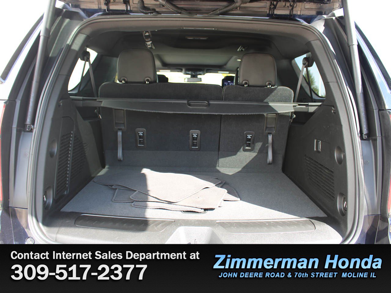Used 2021 Chevrolet Suburban LT w/ Rear Media and Nav Package AWD/4WD image 7