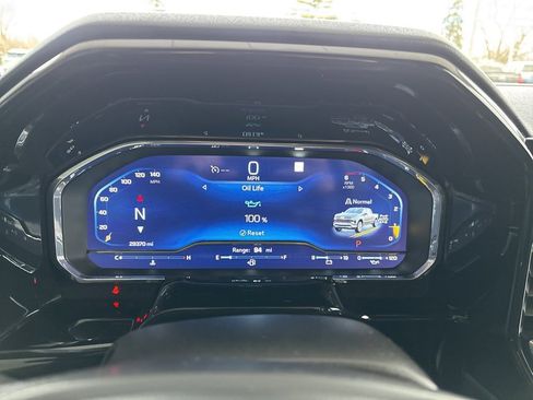 Used 2023 Chevrolet Silverado 1500 LT image 12