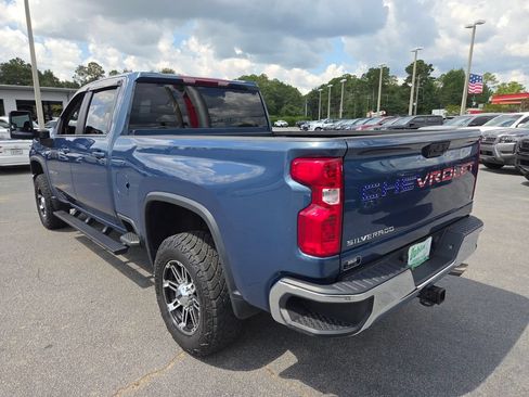 Used 2025 Chevrolet Silverado 2500 LT AWD/4WD image 8