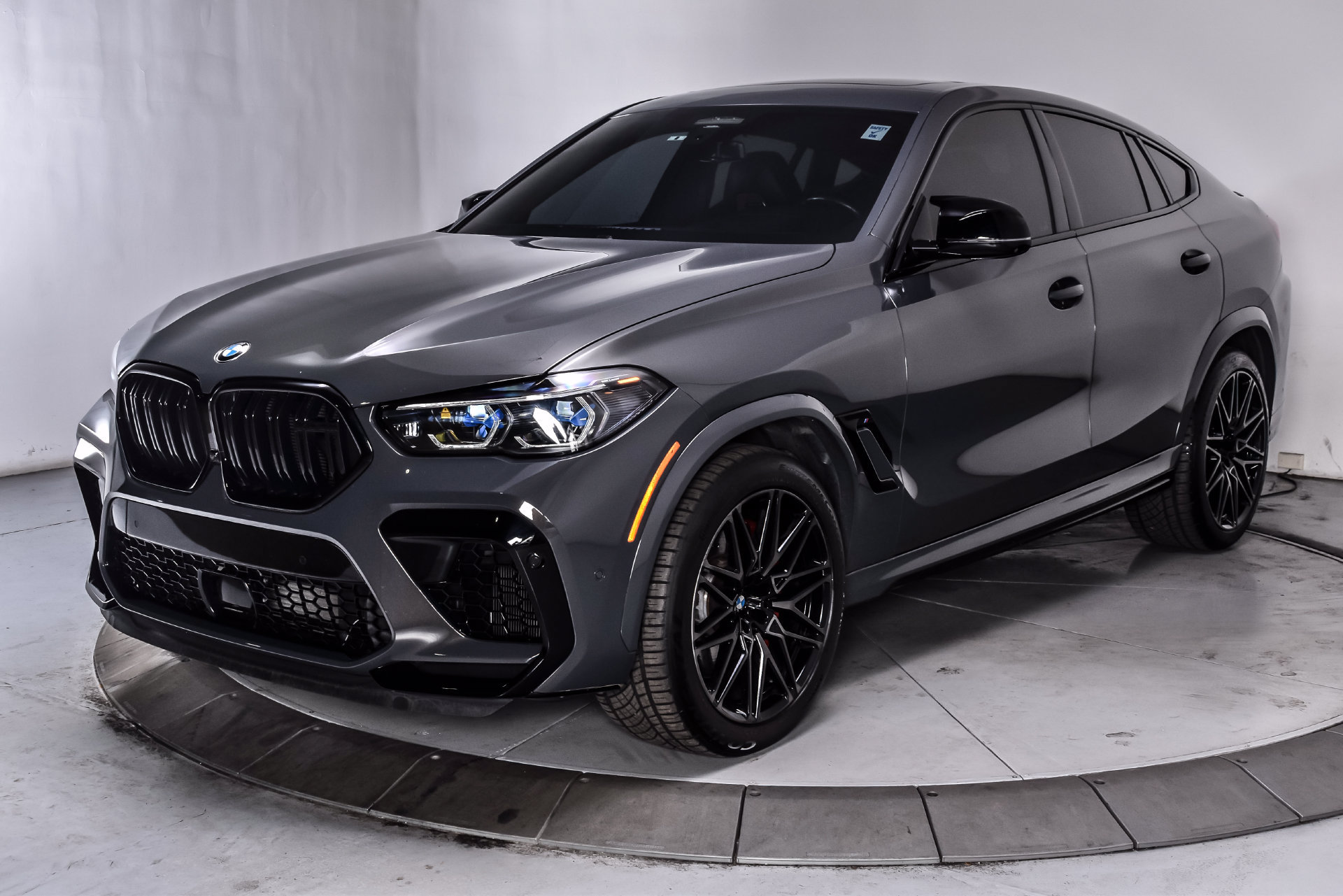 Used 2022 BMW X6 M w/ Competition Package AWD/4WD image 3