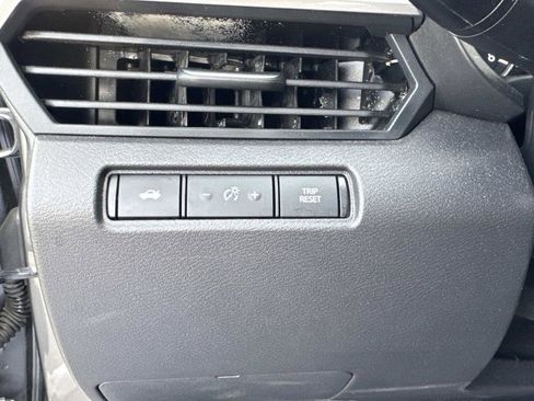 Used 2025 Nissan Altima 2.5 SV image 47