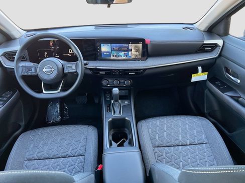 Used 2025 Nissan Kicks SV AWD/4WD image 22