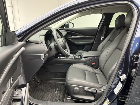 Certified 2025 MAZDA CX-30 AWD 2.5 S w/ Select Sport Pkg image 3