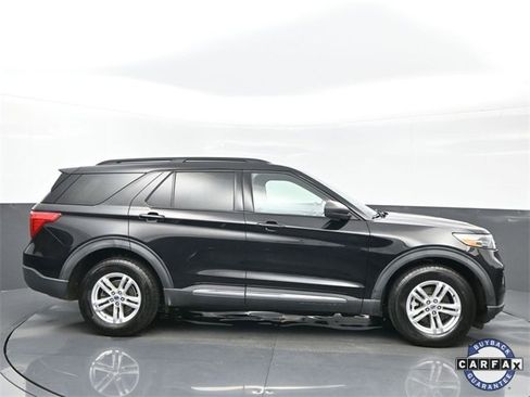 Used 2020 Ford Explorer XLT w/ Comfort Package image 7