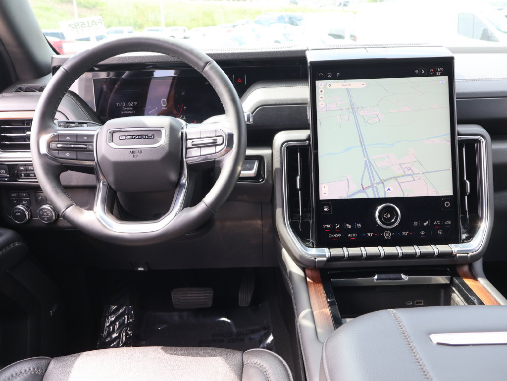 Used 2025 GMC Yukon Denali AWD/4WD image 19