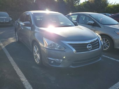 Used 2014 Nissan Altima 2.5 SL w/ Technology Package