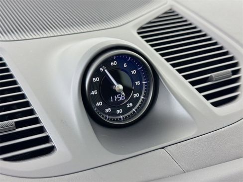 Certified 2024 Porsche Cayenne Turbo w/ Premium Package Plus (PP1) image 20