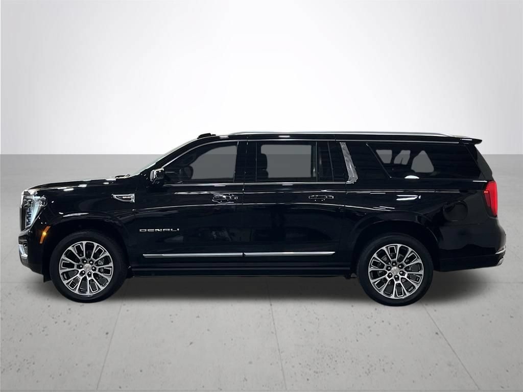 Certified 2026 GMC Yukon XL Denali w/ Sun & Power Step Package AWD/4WD image 17