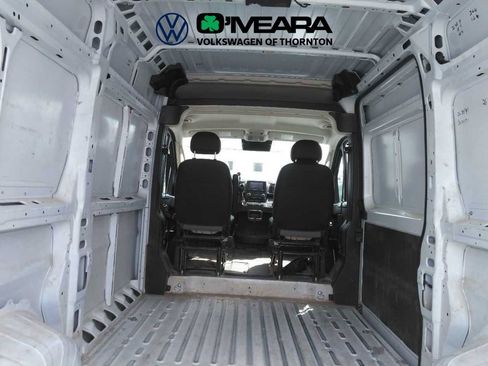 Used 2025 RAM ProMaster 2500 w/ Convenience Group FWD image 3
