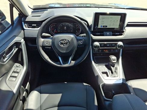 Used 2025 Toyota RAV4 XLE Premium AWD/4WD image 8