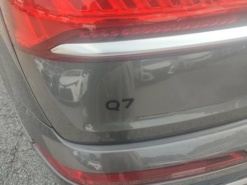 Used 2025 Audi Q7 3.0T Premium Plus AWD/4WD image 4
