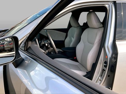 Used 2025 Lexus TX 350 AWD w/ Technology Package image 8