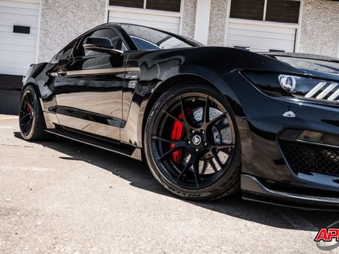 Used 2017 Ford Mustang Shelby GT350 w/ Electronics Package RWD image 31