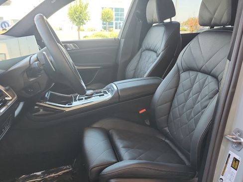 Used 2026 BMW X7 xDrive40i AWD/4WD image 15
