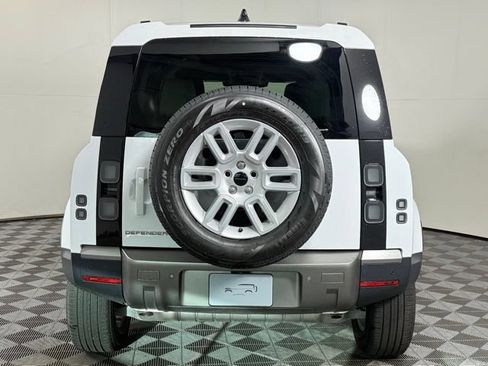 Used 2026 Land Rover Defender 110 S AWD/4WD image 7