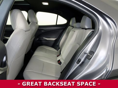 Used 2020 Lexus UX 250h w/ Premium Package image 9