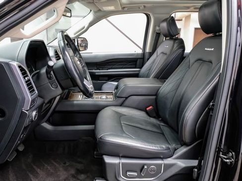 Used 2020 Ford Expedition Platinum image 4