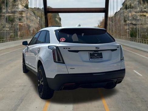 New 2026 Cadillac XT5 Sportv w/ LPO, Onyx Lite Package AWD/4WD image 8
