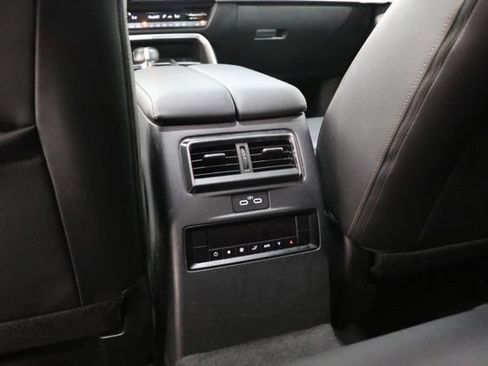 Used 2025 MAZDA CX-90 3.3 Turbo w/ Preferred Package AWD/4WD image 30