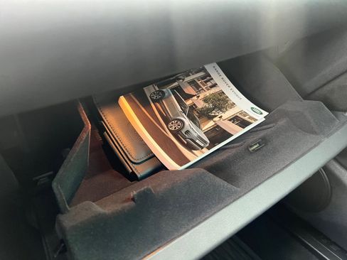 Used 2020 Land Rover Range Rover Evoque SE image 33