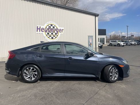 Used 2017 Honda Civic EX image 8