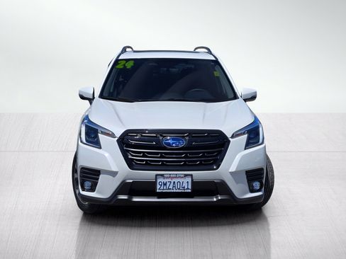 Used 2024 Subaru Forester Limited AWD/4WD image 2