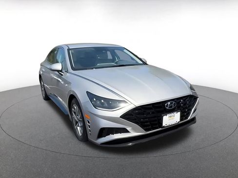 Used 2023 Hyundai Sonata SEL FWD image 3