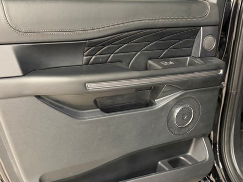 Used 2020 Ford Expedition Max Platinum RWD image 42