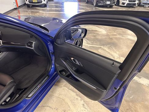 Used 2022 BMW 330i Sedan w/ M Sport Package image 32