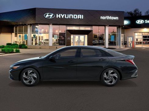 New 2026 Hyundai Elantra SEL Sport Premium FWD image 3