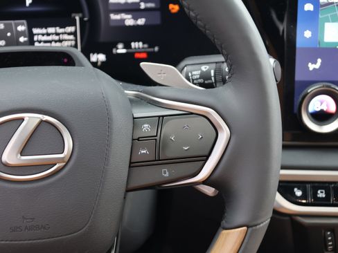 Used 2025 Lexus RX 350 image 22