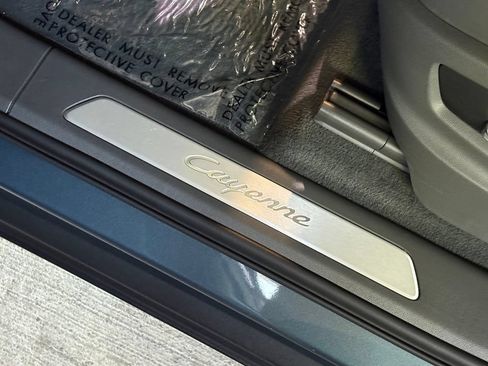 Certified 2020 Porsche Cayenne AWD/4WD image 20