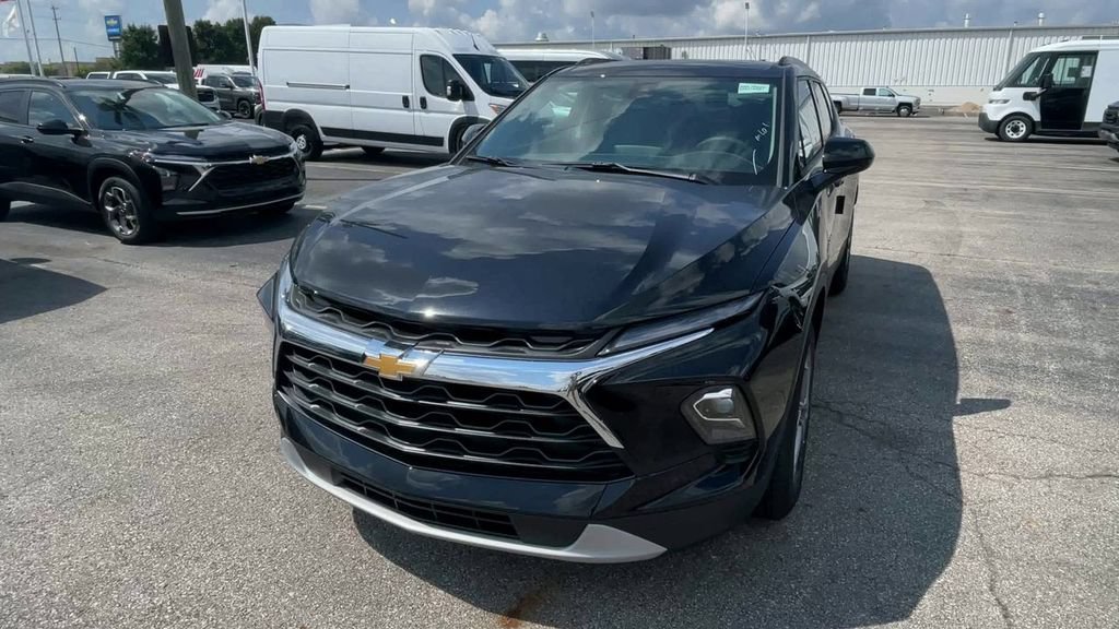 New 2026 Chevrolet Blazer LT w/ Convenience Package FWD image 5
